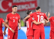 开云足球直播-葡萄牙击败土耳其，取得关键胜利的简单介绍