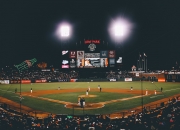 开云体育直播-利拉德点燃赛场，吉林队强压76人，当个人英雄主义遇上团队铁血