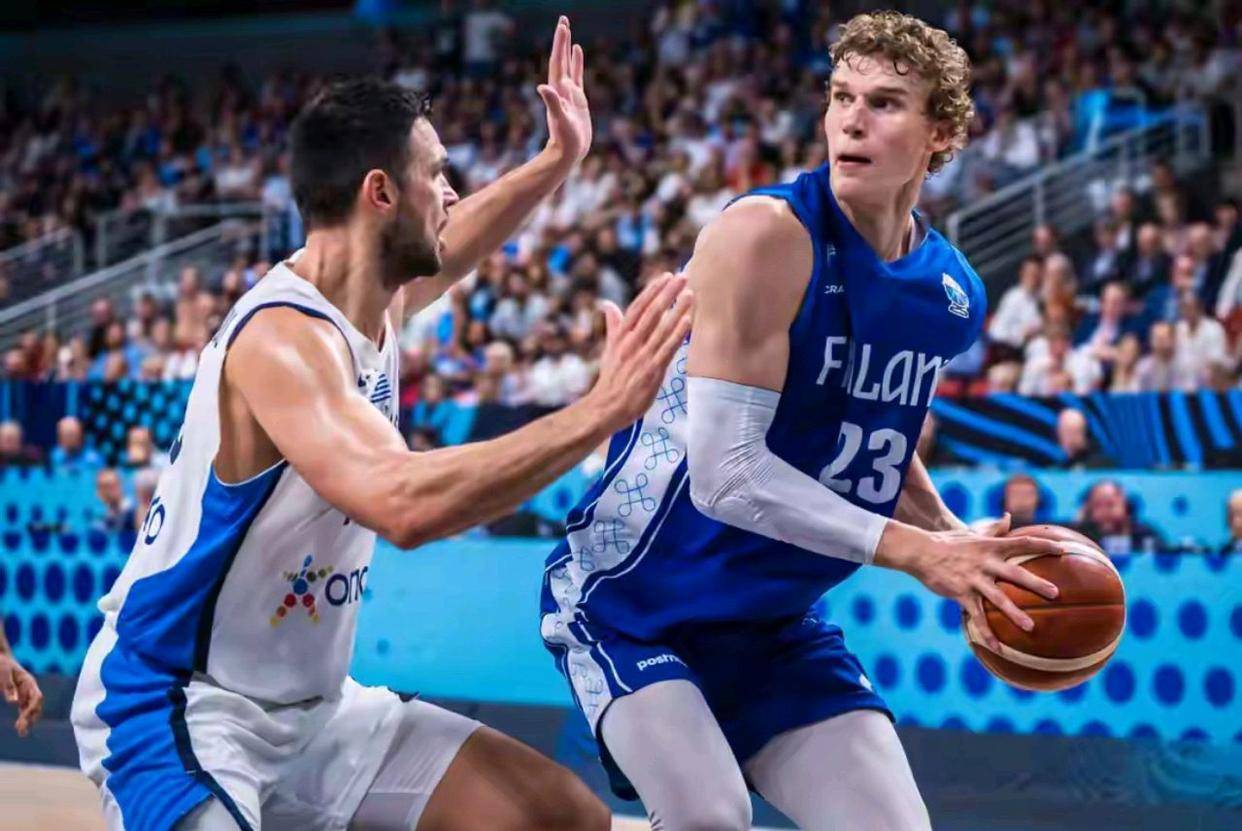 包含雄鹿B队强势希腊男篮,欧文制霸全场的词条 包含雄鹿B队强势希腊男篮,欧文制霸全场的词条