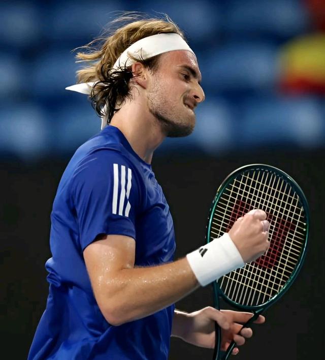 戴维斯杯翻盘联合杯，西西帕斯带队取胜的简单介绍