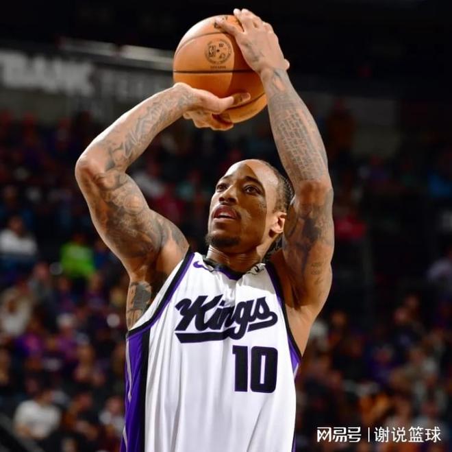 福建队逆转篮网，德罗赞扛起全队