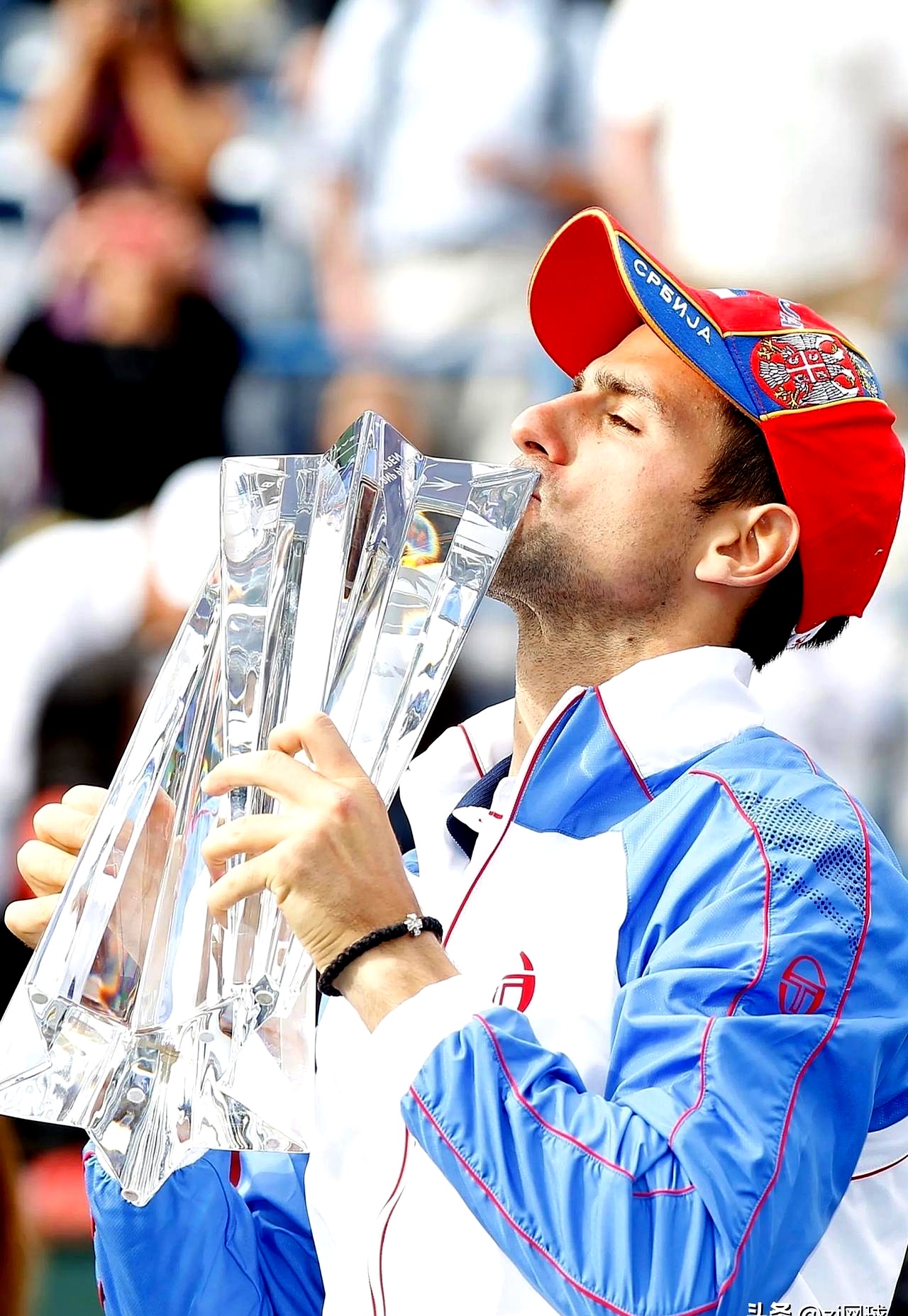 加拿大运动员突破个人最好成绩获得铜牌的简单介绍 加拿大运动员突破个人最好成绩获得铜牌的简单介绍