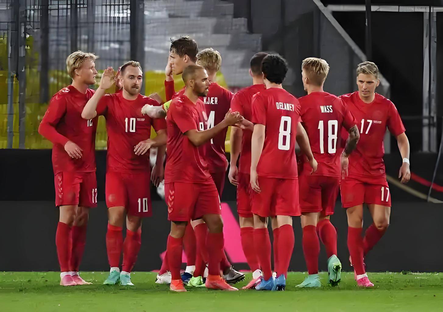 包含利物浦淘汰拜仁慕尼黑,半决赛再战的词条 包含利物浦淘汰拜仁慕尼黑,半决赛再战的词条