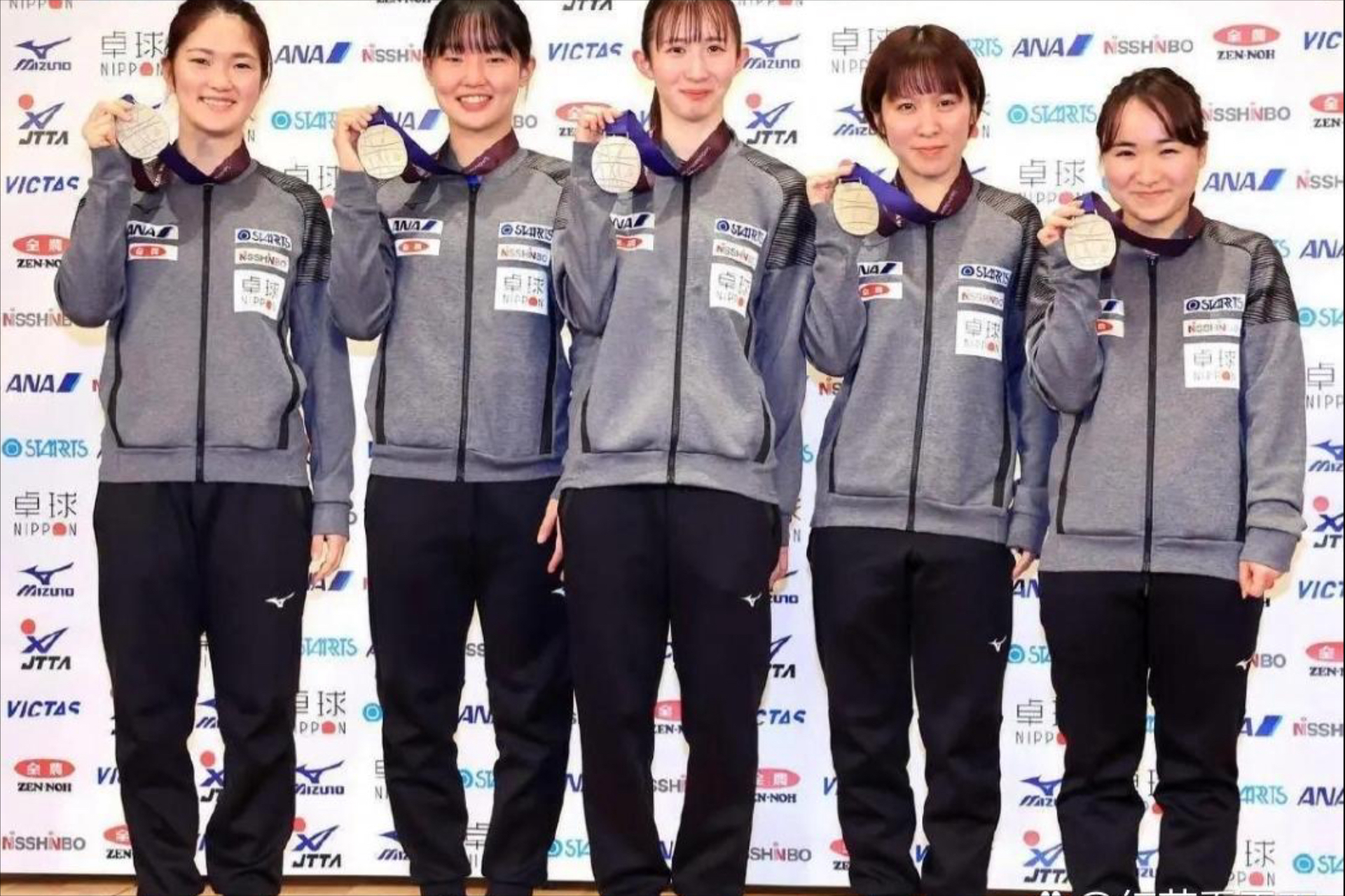 战术对决，主教练精心谋划助阵球队夺冠！