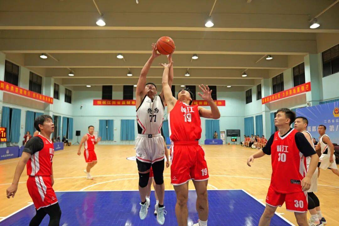 约旦男篮获得中亚篮球杯亚军球员们尽展全力的简单介绍