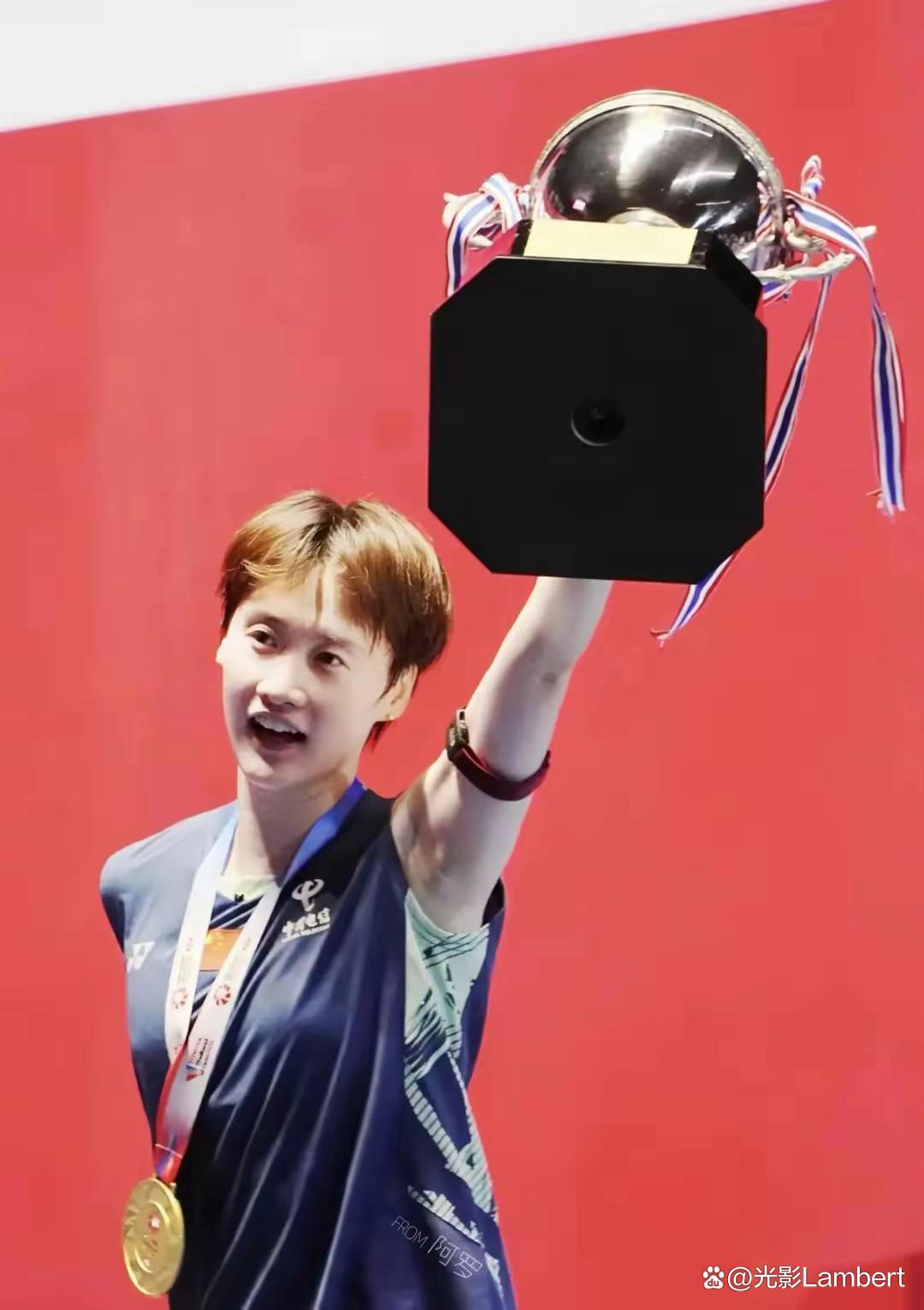 丹麦队碾压德国队，陈雨菲点燃赛场