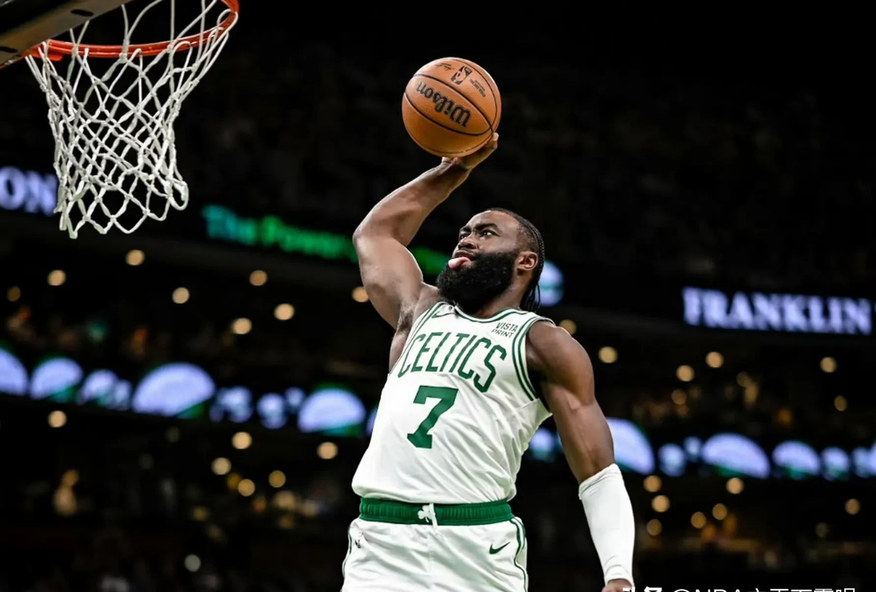 包含凯尔特人翻盘篮网，利拉德关键制胜的词条