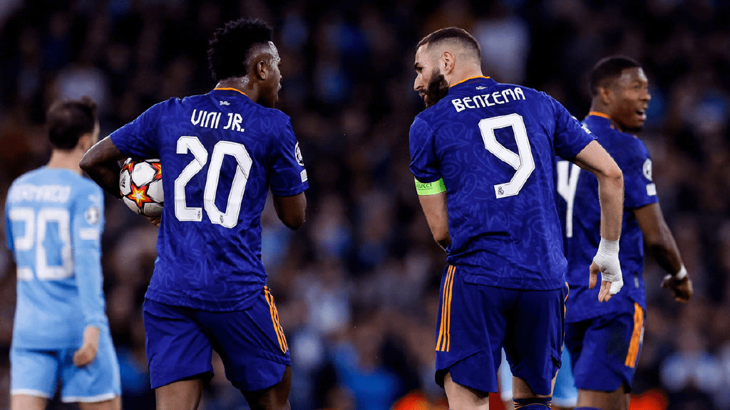 包含皇马绝地反击莱比锡红牛，罗本打破历史纪录的词条