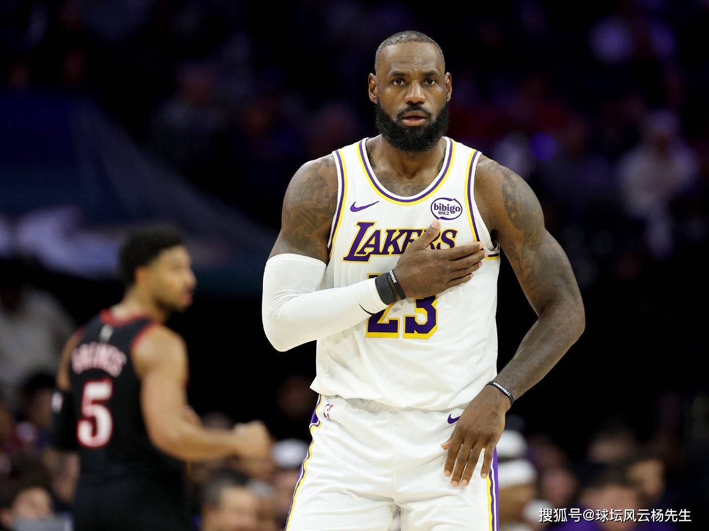 76人血洗尼日利亚男篮，詹姆斯打破历史纪录的简单介绍