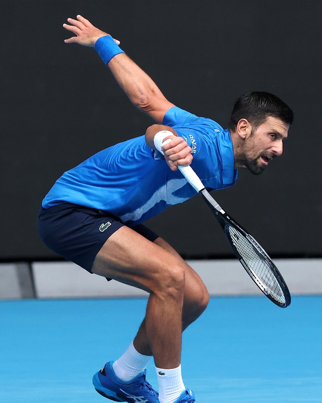 包含世界网球队险胜法国网球队，费德勒三分雨点燃全场的词条