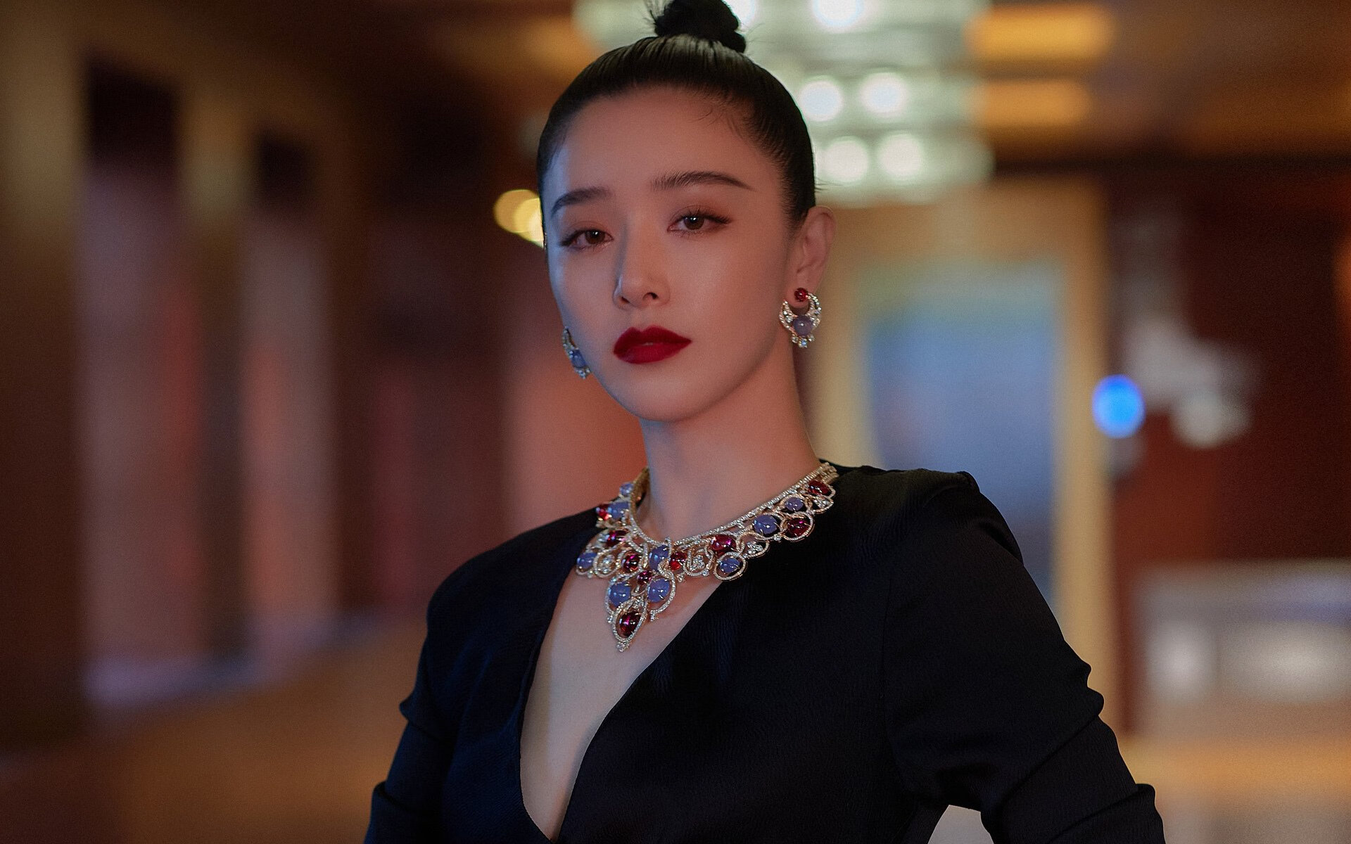 拉文全场最佳无争议,活塞末节发力带走鹈鹕