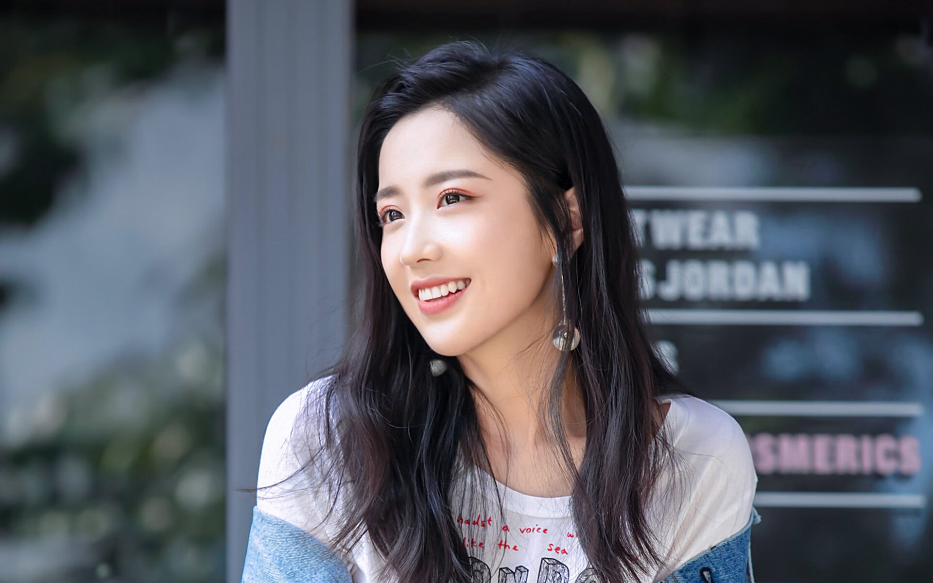 鹈鹕爆冷广东队，字母哥成为关键先生，一场颠覆预期的篮球盛宴