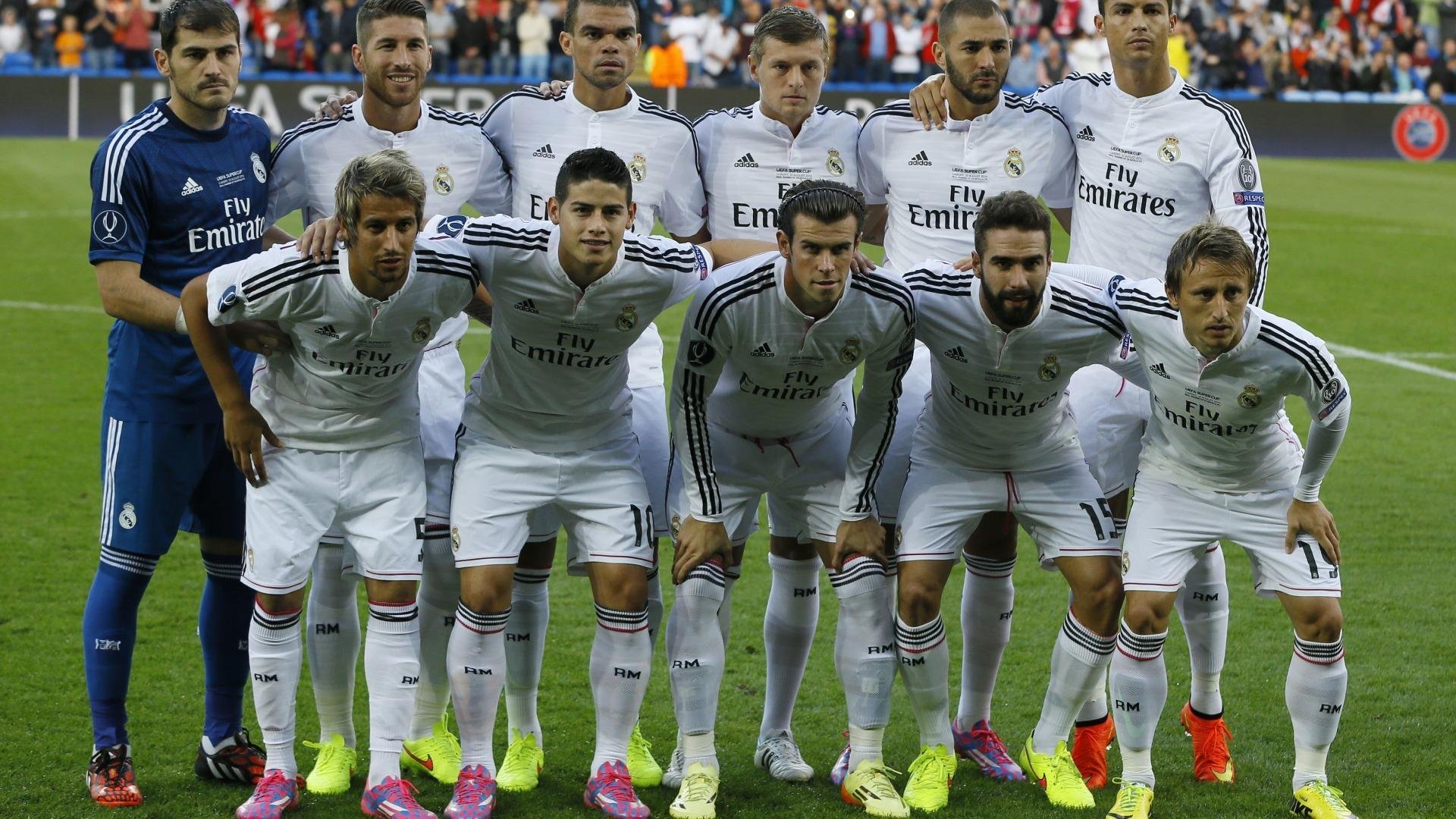 绿茵场上的北非风暴，当足球超越边界，哈兰德惊艳世界的夜晚