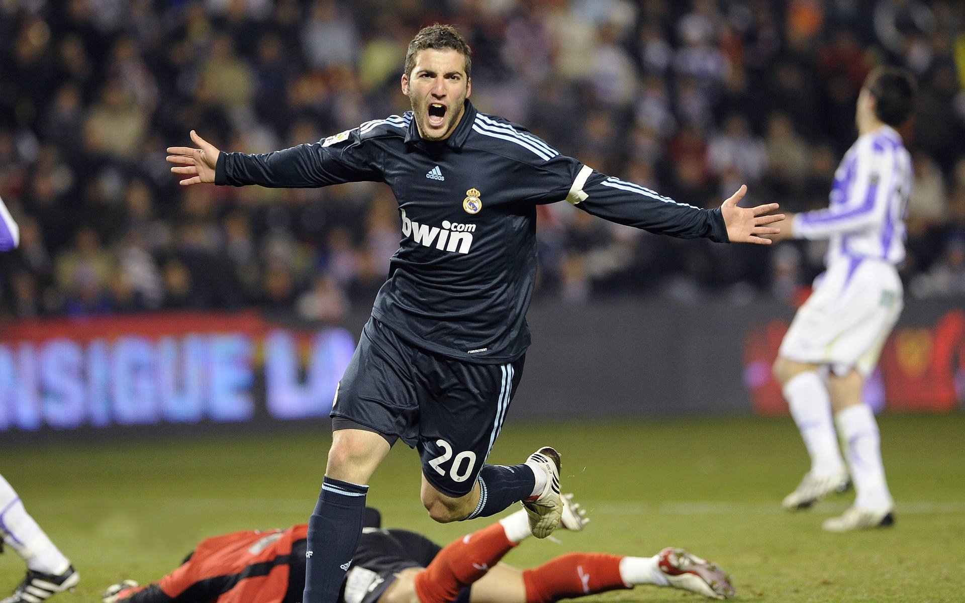 基米希刷新纪录之夜，美国对阵西班牙背后的足球全球化新章